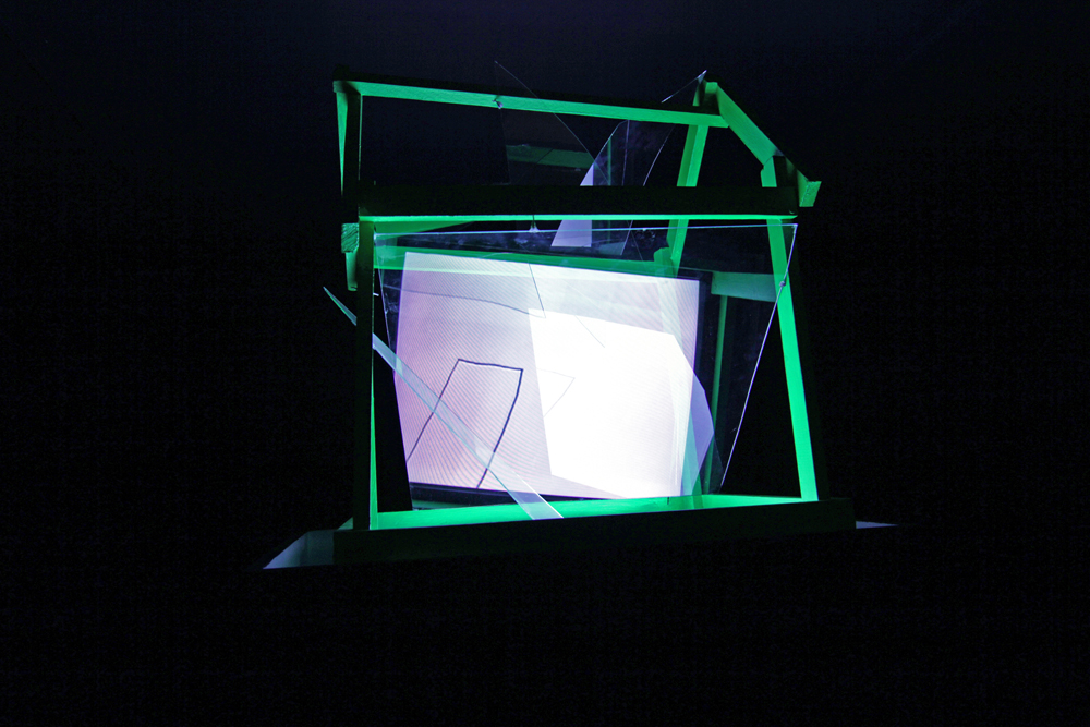 Tony Oursler</br>L7-L5. Imponderable