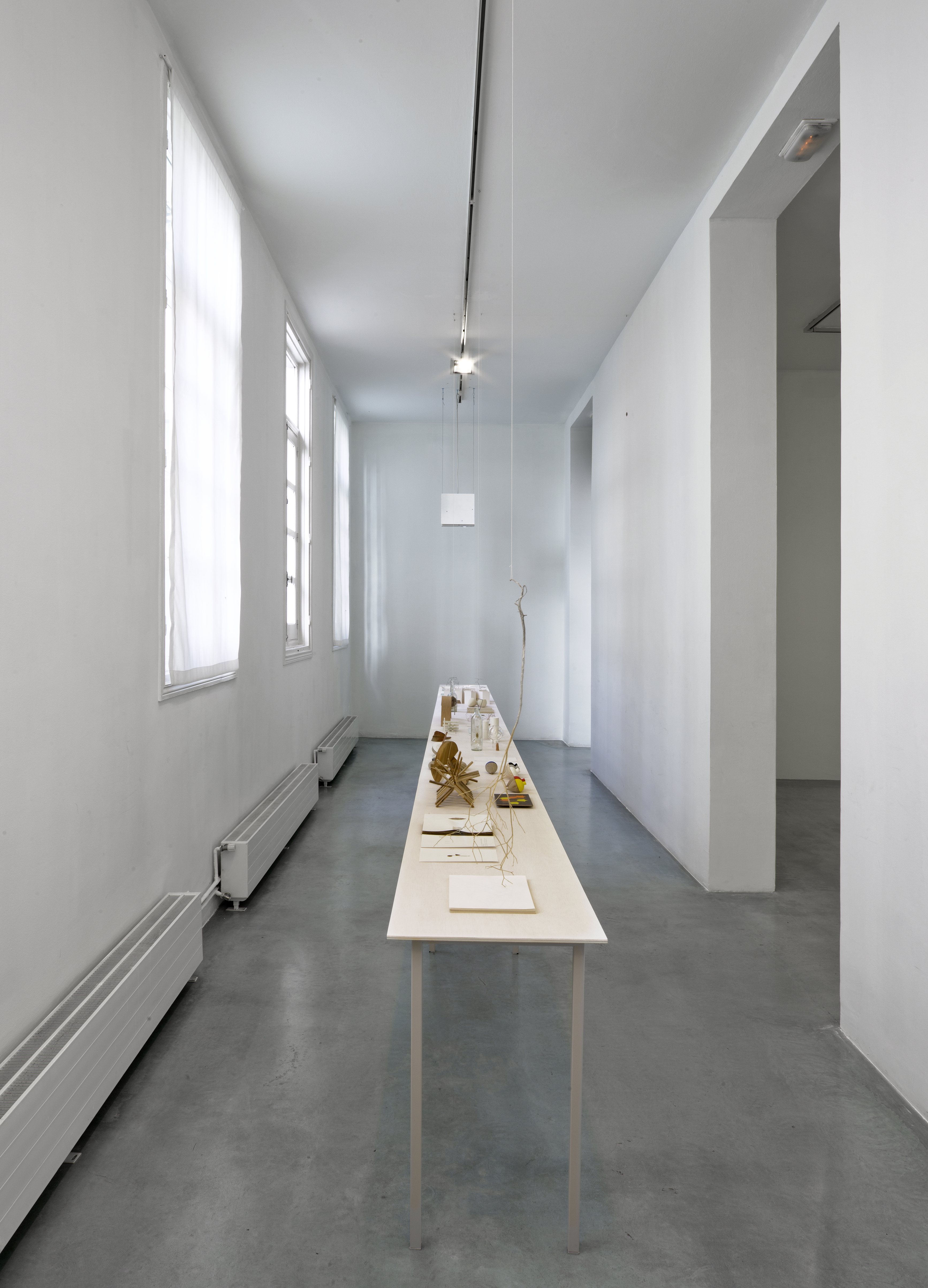 Dialogue, Rumour, Light, Hours (or Prototype for Pedagogical Material)